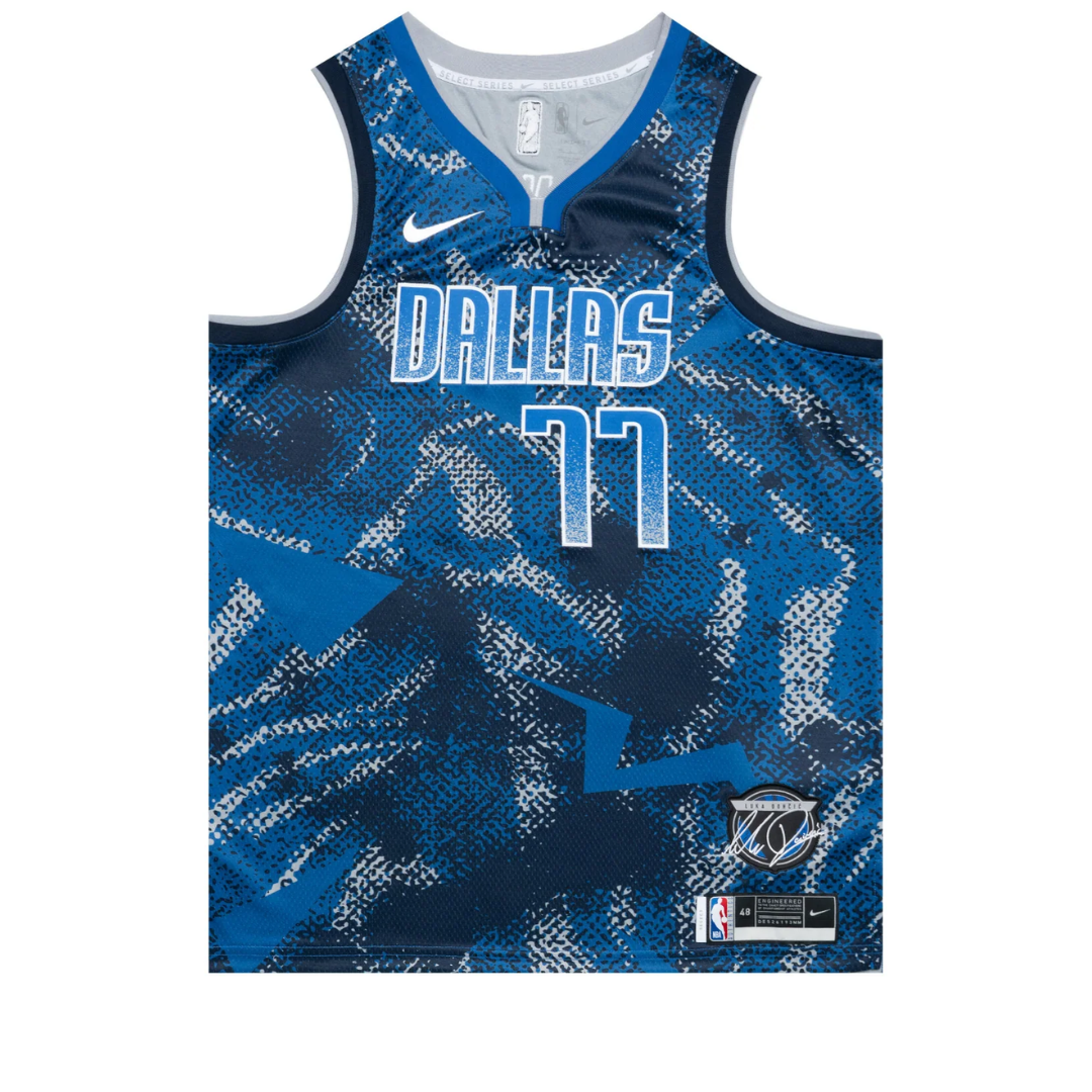 SELECT SERIES 2025 - DALLAS LUKA DONCIC